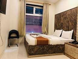 Moti Mahal Inn