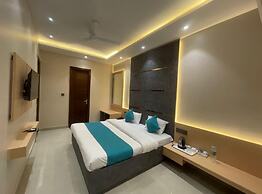 Moti Mahal Inn