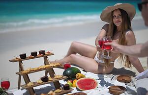 Wings by Hawks Hotels Kamadhoo Baa Atoll