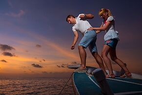 Wings by Hawks Hotels Kamadhoo Baa Atoll