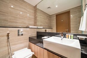 Modern Luxury 1BR Apt with Canal Panorama
