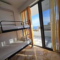Lazy Roo Hostel Saranda