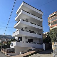 Lazy Roo Hostel Saranda