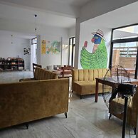 Lazy Roo Hostel Saranda