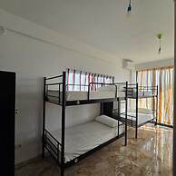 Lazy Roo Hostel Saranda