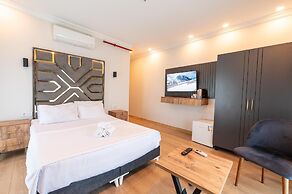 Highway 34 Hotel