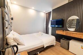 Highway 34 Hotel