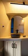 Amphora Aelia Gem - Akrotiri Seaview Getaway