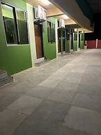 Redwings Resort