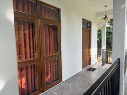 Thomasz Lodge