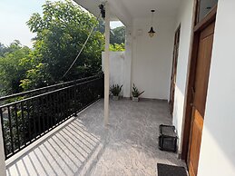 Thomasz Lodge