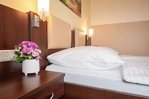 LuCA HOTEL