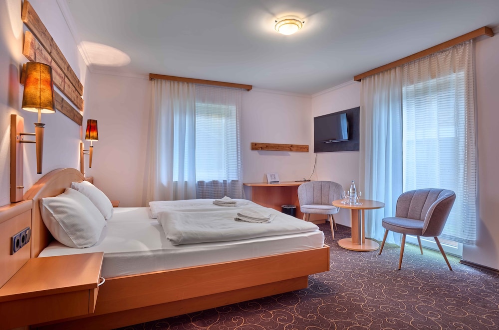 LuCA HOTEL