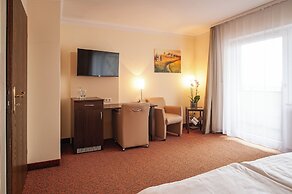 LuCA HOTEL