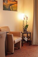 LuCA HOTEL