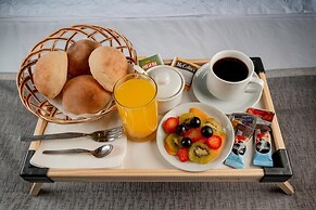 HOTEL MELTHON CLASS