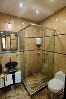 HOTEL MELTHON CLASS