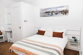 Denecrest Guest House