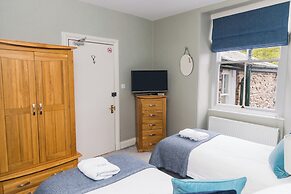 Denecrest Guest House