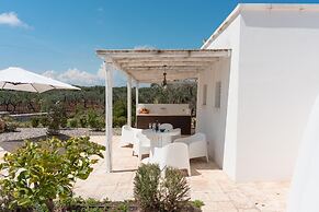 Trullo Eughene a con Piscina