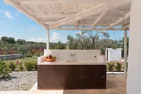 Trullo Eughene a con Piscina
