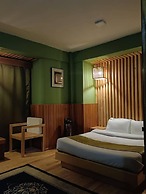 UV INN