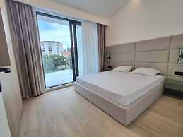 Onia Luxury Escape