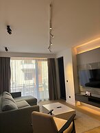 Onia Luxury Escape