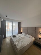 Onia Luxury Escape