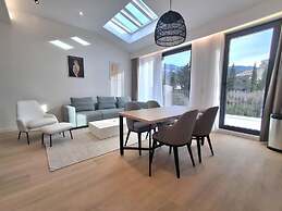 Onia Luxury Escape