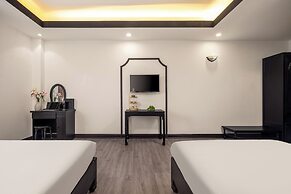 Hoan Cau Hotel
