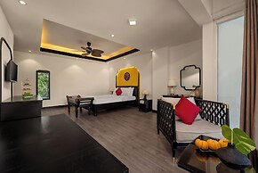 Hoan Cau Hotel