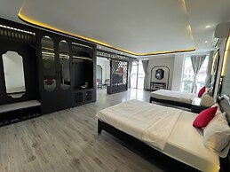 Hoan Cau Hotel