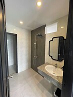 Hoan Cau Hotel