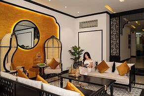 Hoan Cau Hotel