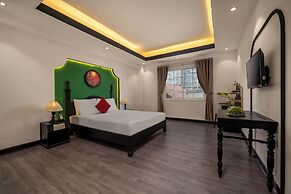 Hoan Cau Hotel