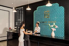 Hoan Cau Hotel