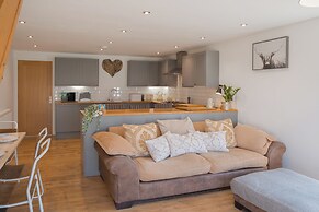 Beautiful Barn Conversion-Escape for 12