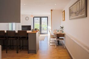Beautiful Barn Conversion-Escape for 12
