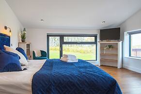 Beautiful Barn Conversion-Escape for 12