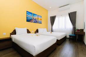 Nam Hoi An Riverside Hotel