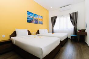 Nam Hoi An Riverside Hotel