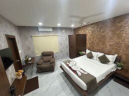 HOTEL APEX INN SHAMSHABAD