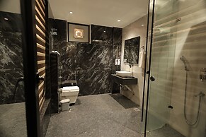 SNJ TAJ GRAND HOTEL