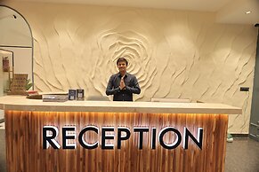 SNJ TAJ GRAND HOTEL