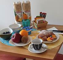 Casa Dharma Guest House