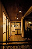 Neon Hotel Ntinda