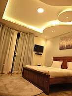 Neon Hotel Ntinda