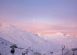 Chalet in Val Thorens Near Ski Slopes