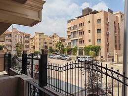 Roadhouse New Cairo Residence